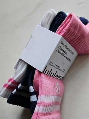 lululemon athletica Crew Socks